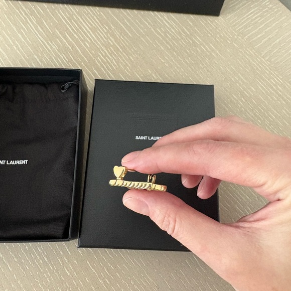 Saint Laurent Cassandre Brooch in Metal Gold Tone Wrapped Cord Texture YSL Logo - Picture 7 of 16
